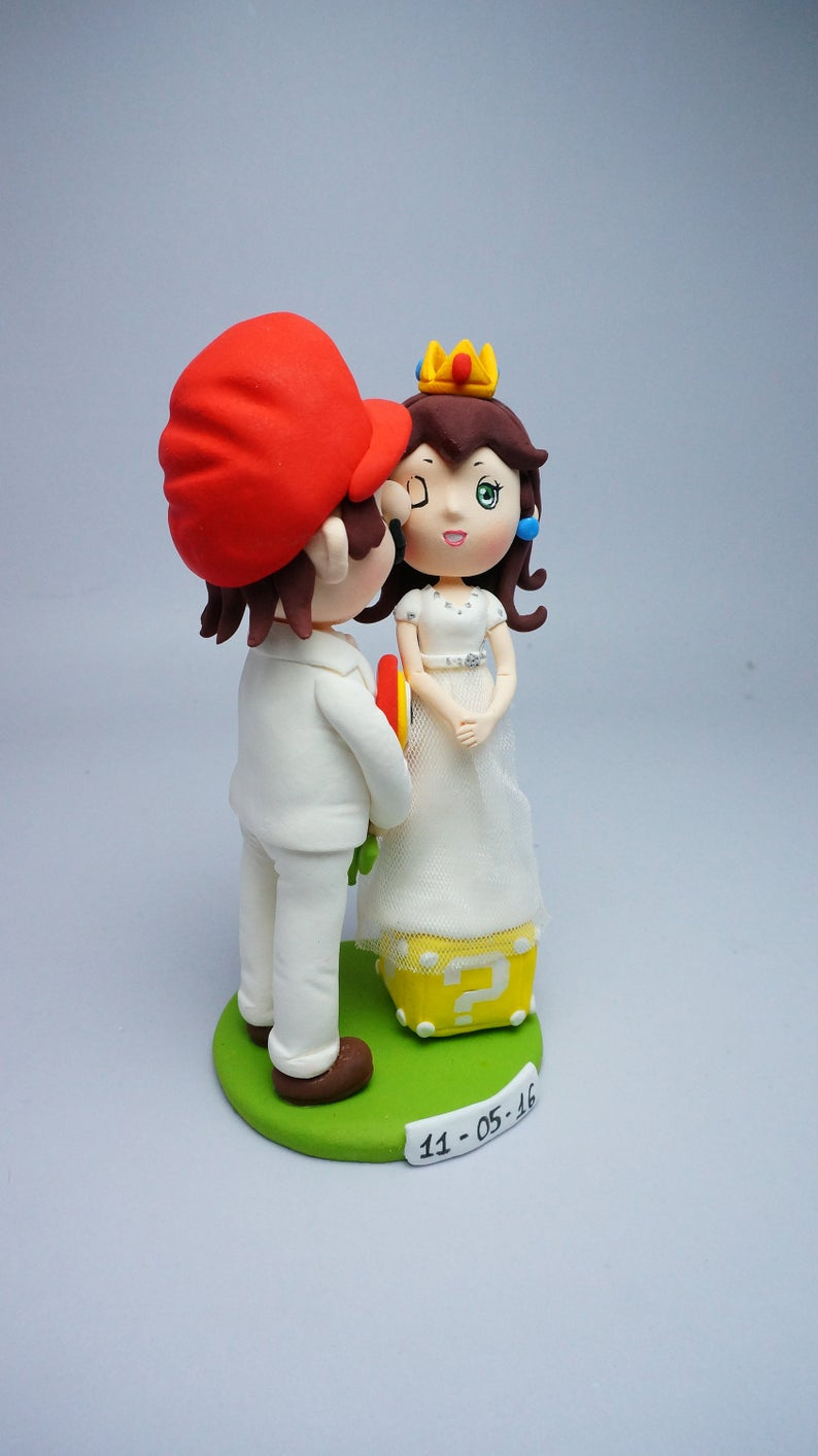 mario and princess peach wedding cake topper