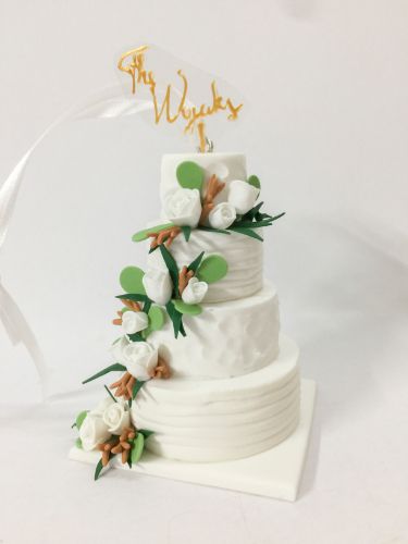 Picture of 4 tiers Wedding Cake Ornament, First Year Married Anniversary Gift, Wedding cake with topper replica figurine